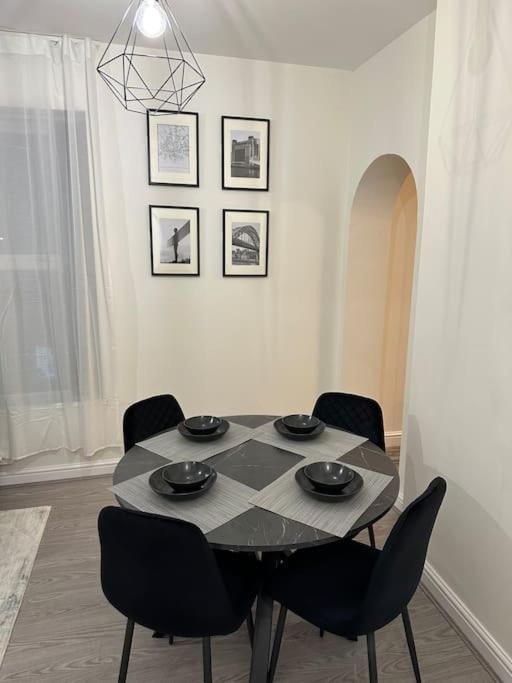 Modern Apartment, 1Km From City! Newcastle upon Tyne Exterior photo